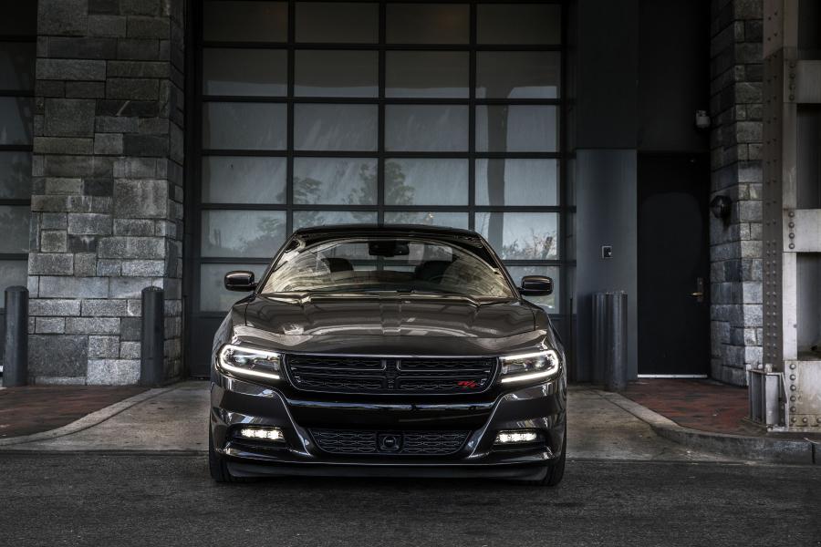  Dodge Charger R/T Road & Track 2015 года  (фото 18 из 28)
